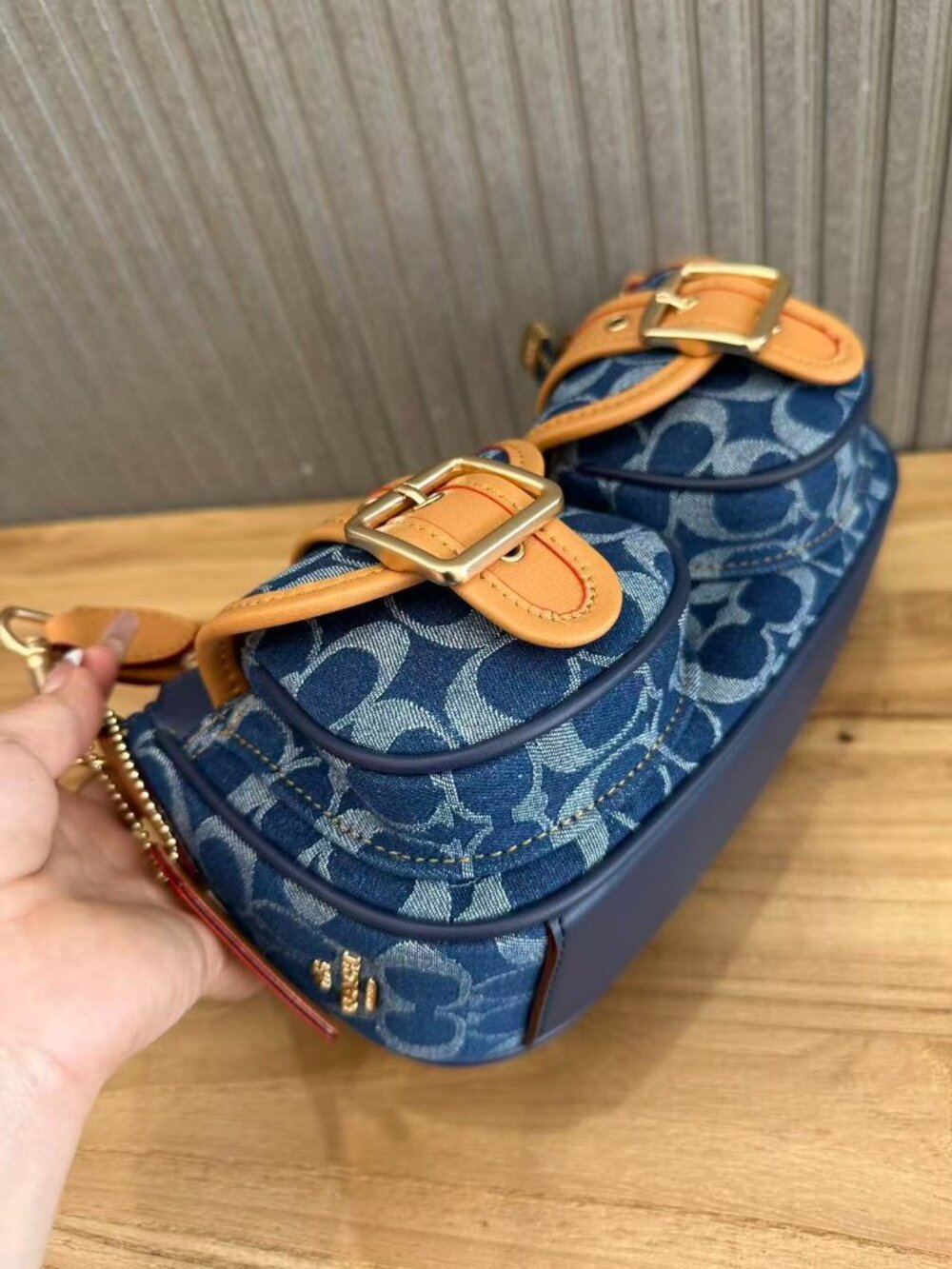 Pre-owned Coach baguette bag - Picture 3 of 6